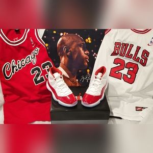 Size 10.5 - 2022 Mens Nike Air Jordan Retro 11 "Cherry"